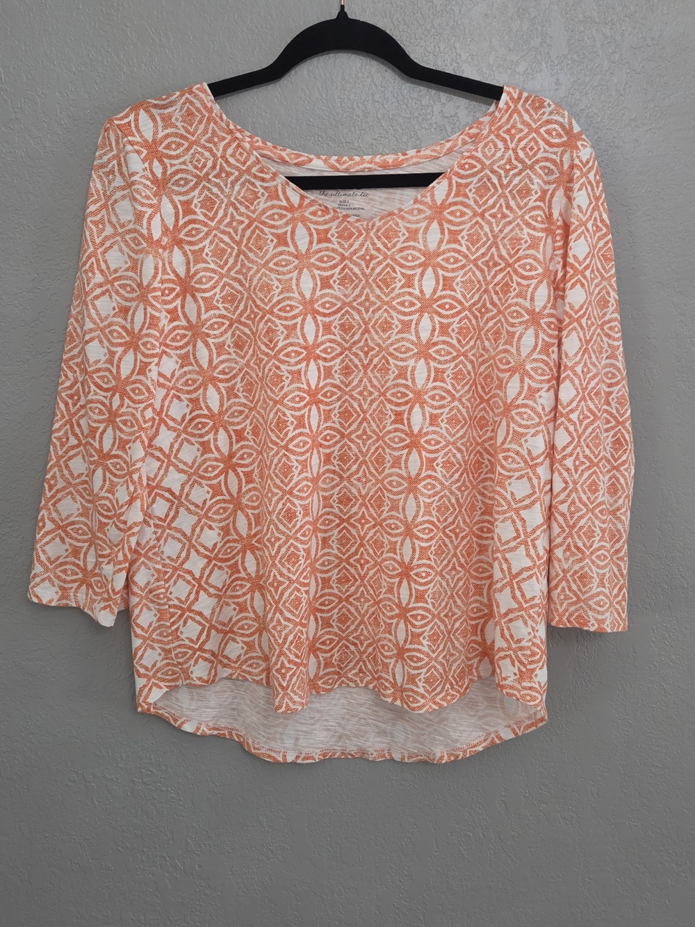 Chico's Orange & White Geometric Long Sleeve Scoop Neck Top